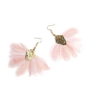 NEW Anthropologie shiraleah chantae feather earrings